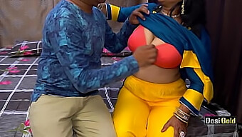 Une Mature Desi Aux Gros Seins Naturels Se Fait Baiser Pour De L'Argent En Audio Hindi Explicite